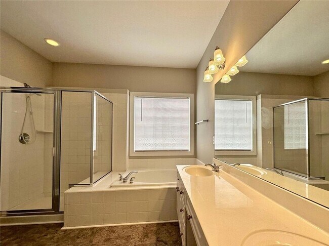 Building Photo - 4 BR/2.5BA | Newly Renovated Single Family Home |Fenced backyard| Elegant Brick Home in the Heart...