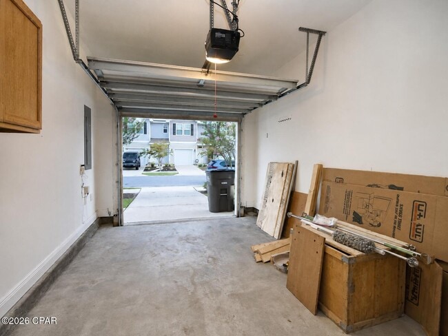 Building Photo - 5940 Callaway Cir