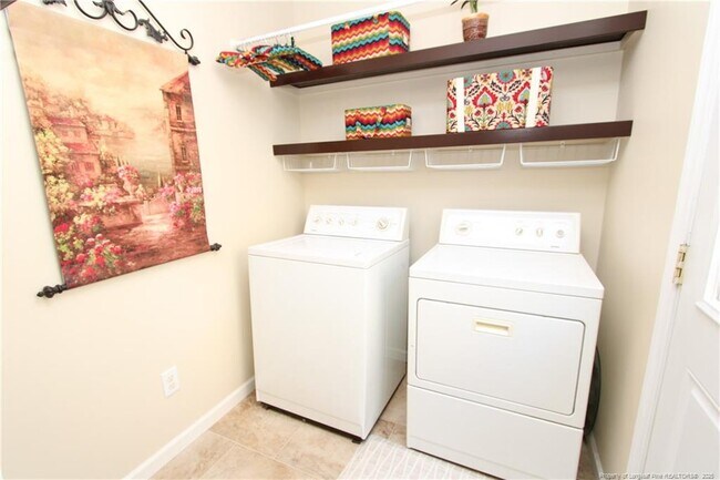 Building Photo - 3908 Littlefield Ct