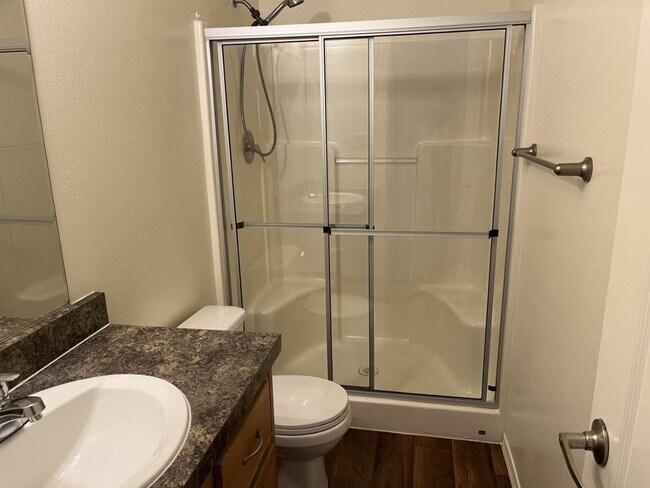 Building Photo - 5303 E Twain Ave