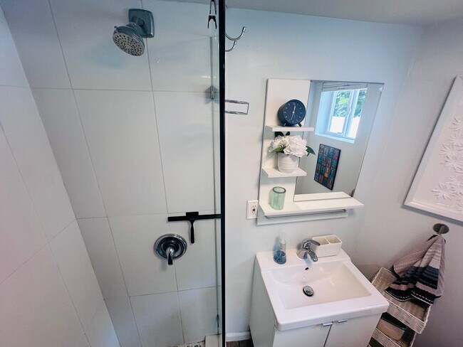 Building Photo - 2402 52nd St S