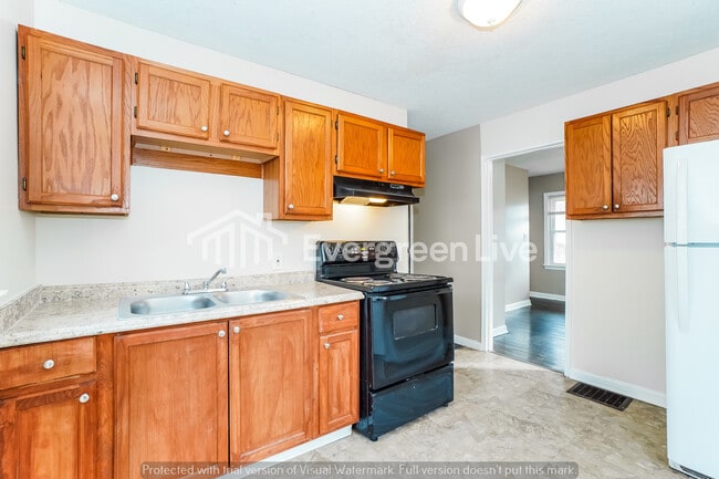 Building Photo - 2358 Meredith Dr