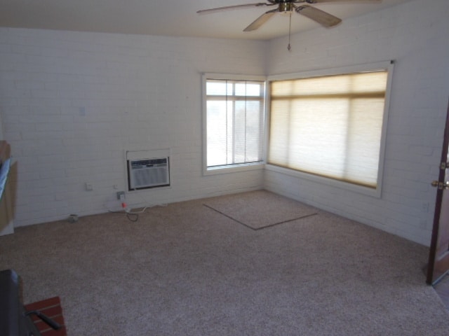 Building Photo - Mid Century Cutie on 2.5 Acres