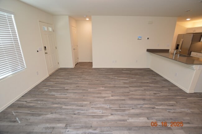 Building Photo - 6952 Lynbridge St