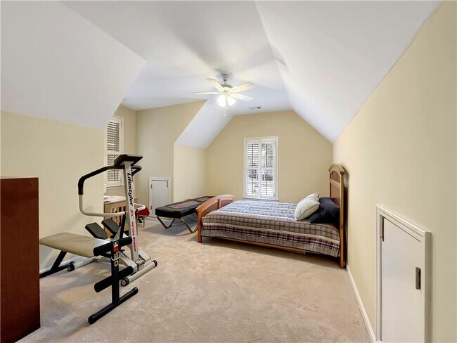 Building Photo - 1911 Berkshire Eve Dr