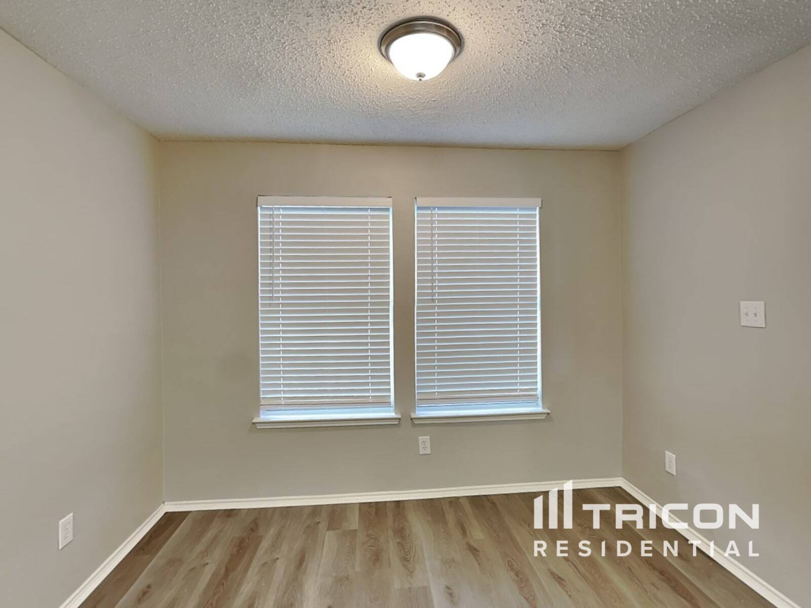 Building Photo - 2728 Monticello Ln