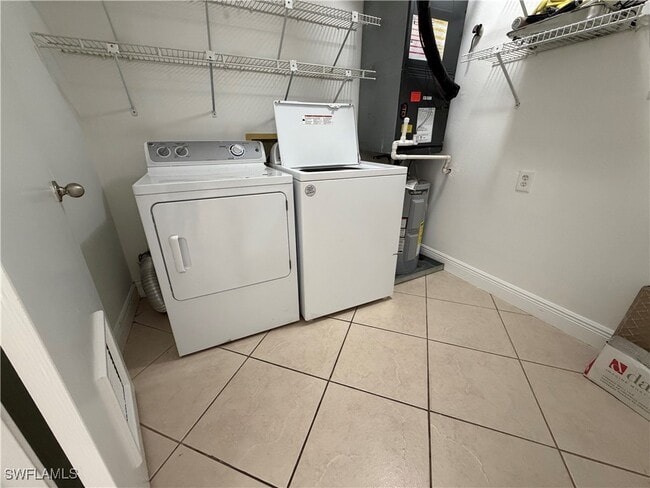 Building Photo - 1392 Churchill Cir