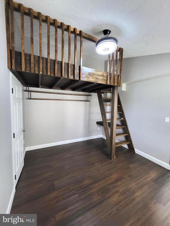 Building Photo - 446 Crosswinds Dr