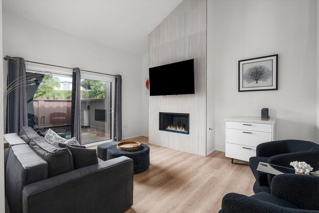 Building Photo - Furnished - Catch the Wave of Modern Comfort at Our Reef Oasis