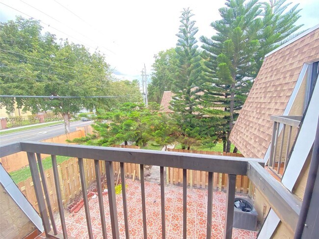 Building Photo - 6535 W 24th Ct