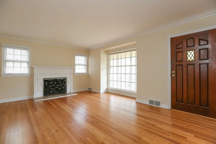 Building Photo - 226 S Prospect Ave