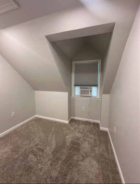 Building Photo - 4411 39th St