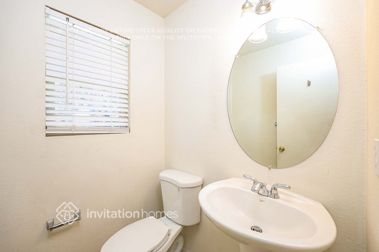 Building Photo - 3043 Roadrunner Dr