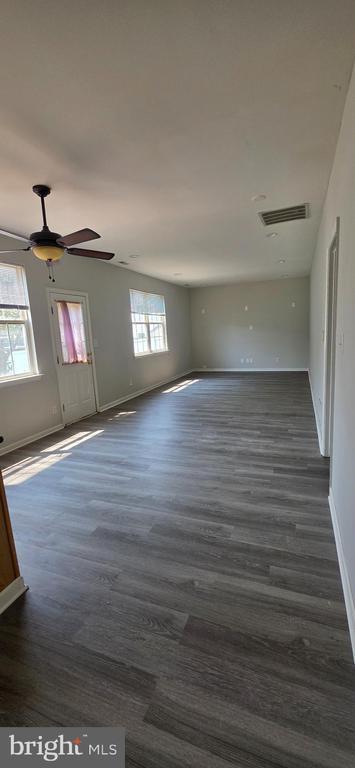 Building Photo - 35 Oakmont Terrace