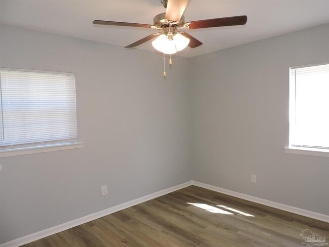 Building Photo - 6970 Woodley Dr