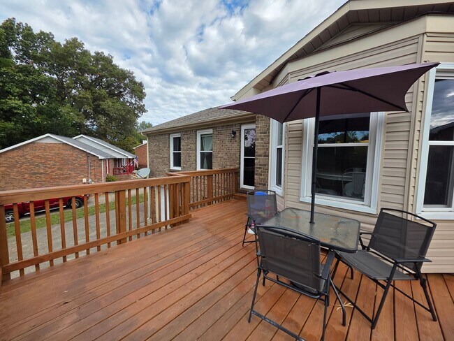 Building Photo - Welcome to Your Dream Retreat!