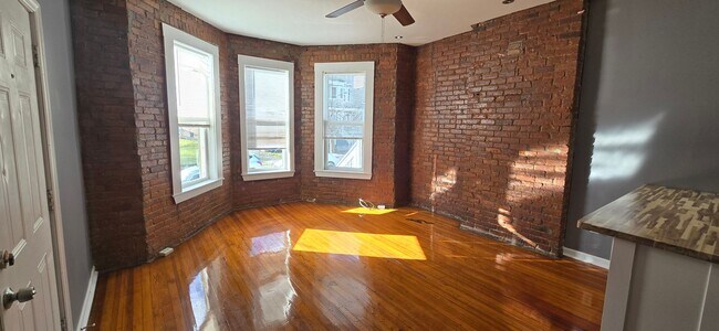 Building Photo - 45 Elberon Pl