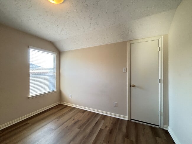 Building Photo - 4906 Mountain Fork