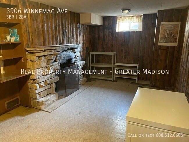 Building Photo - 3906 Winnemac Ave