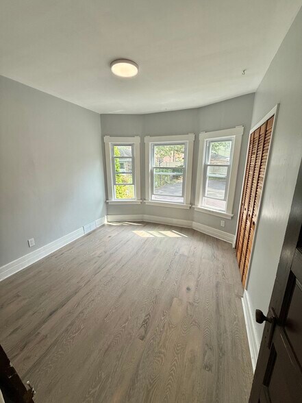 Building Photo - 777 Amherst St