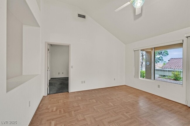 Building Photo - 2832 Dry Plains Dr