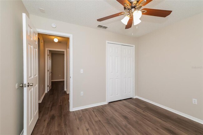 Building Photo - 15 Sawfish Ln