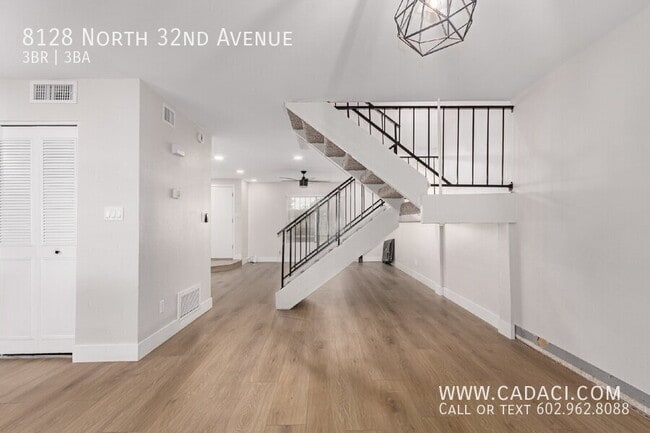 Building Photo - 8128 N 32nd Ave