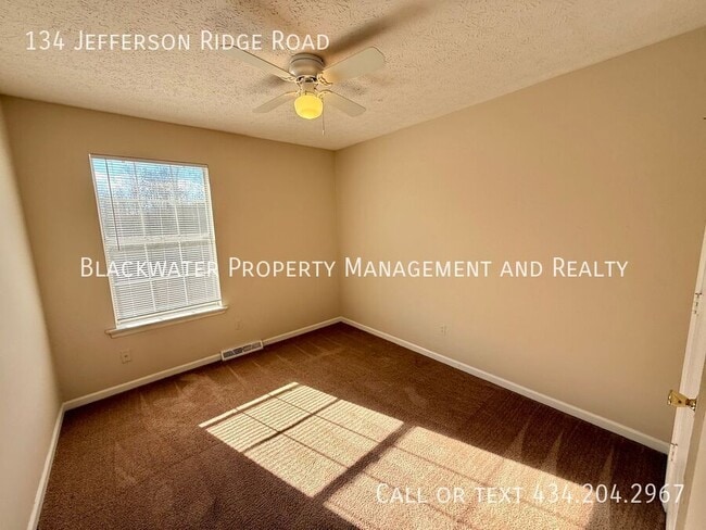 Building Photo - 134 Jefferson Ridge Rd