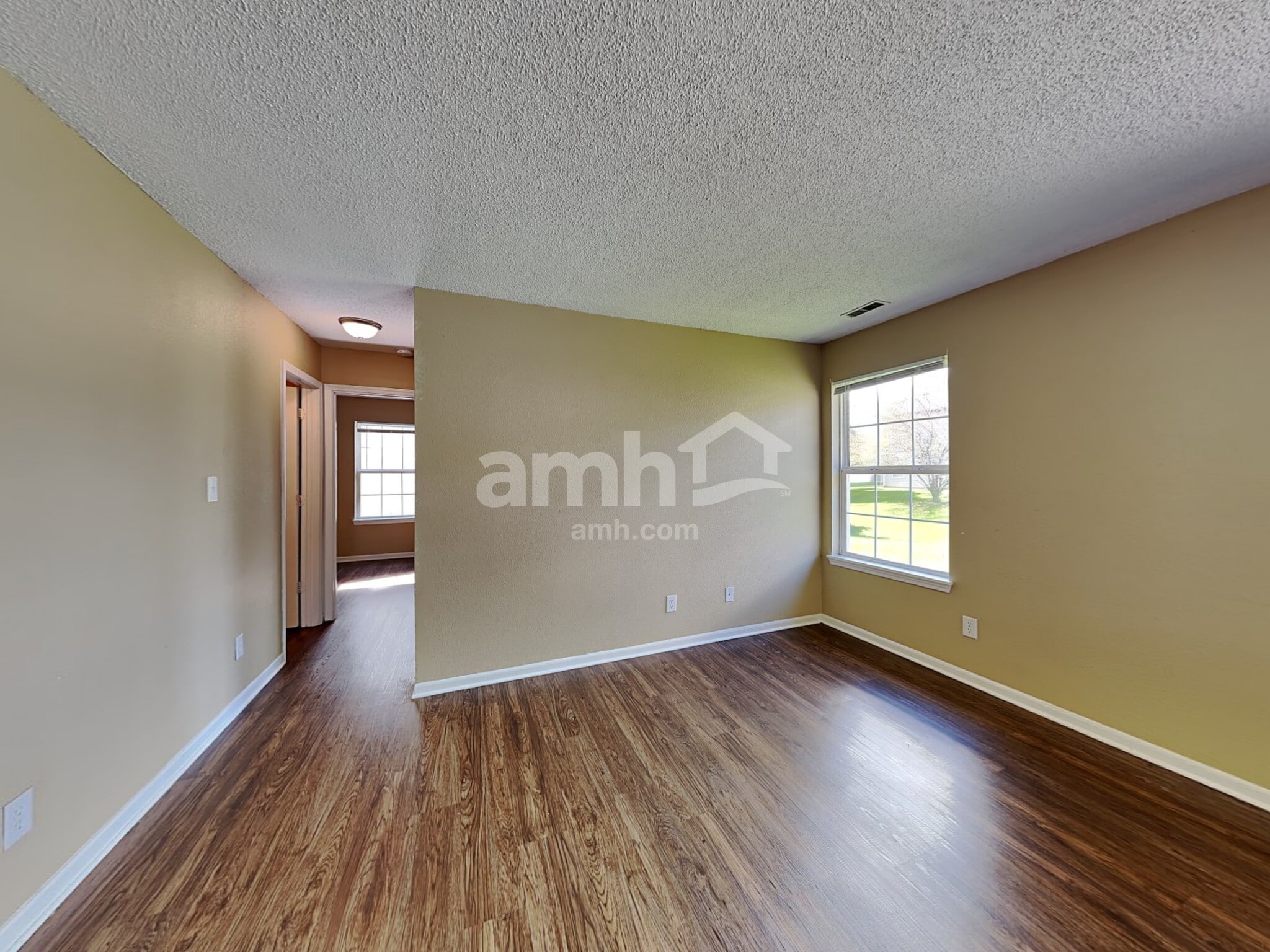 Building Photo - 1428 Blue Brook Way