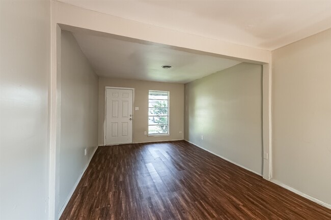 Building Photo - 3106 Wilmington St