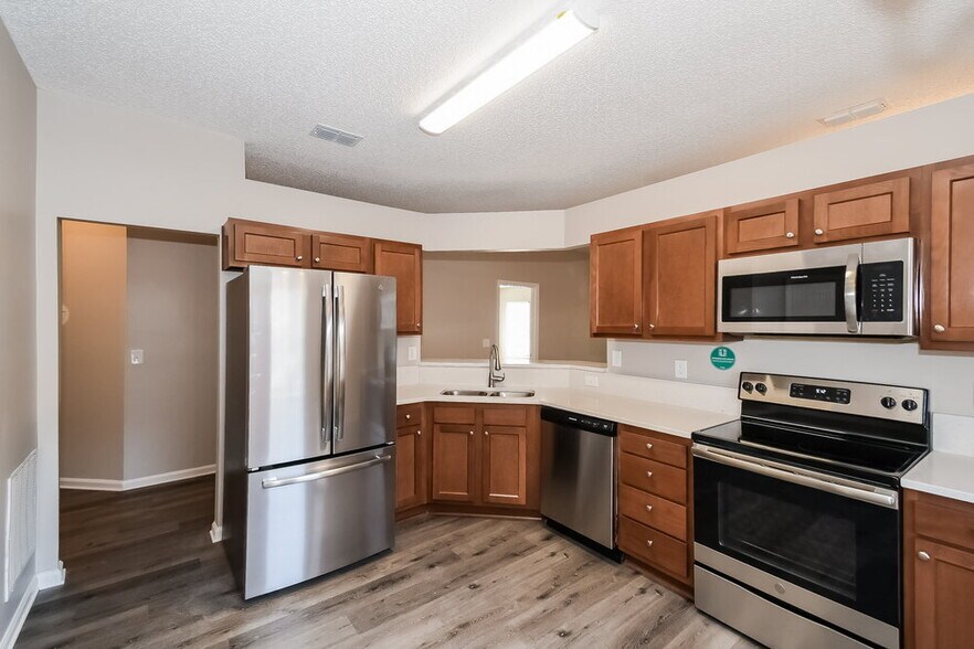 Building Photo - 1817 Penzance Pkwy