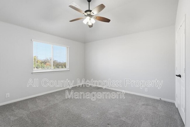 Building Photo - 3543 Beaumont Dr