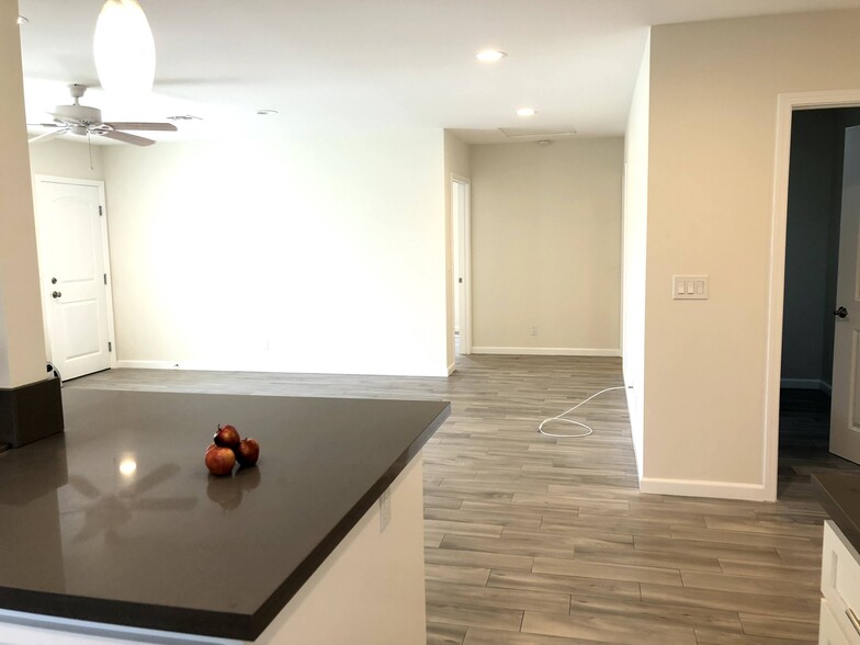 Building Photo - 17011 La Salle Ave