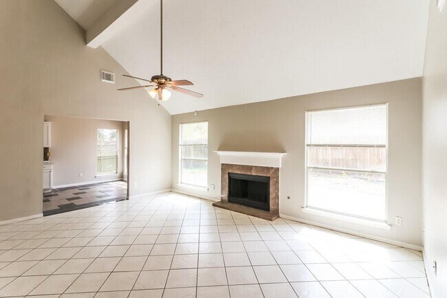 Building Photo - 6207 Hampton Oak Ct