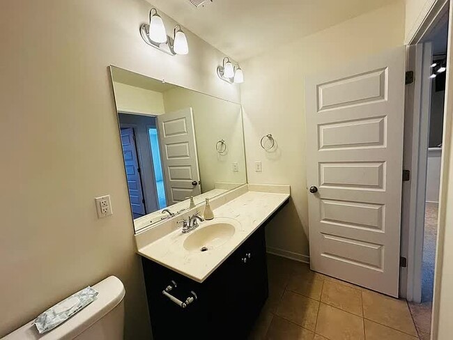 Building Photo - 5604 Benoni Ct