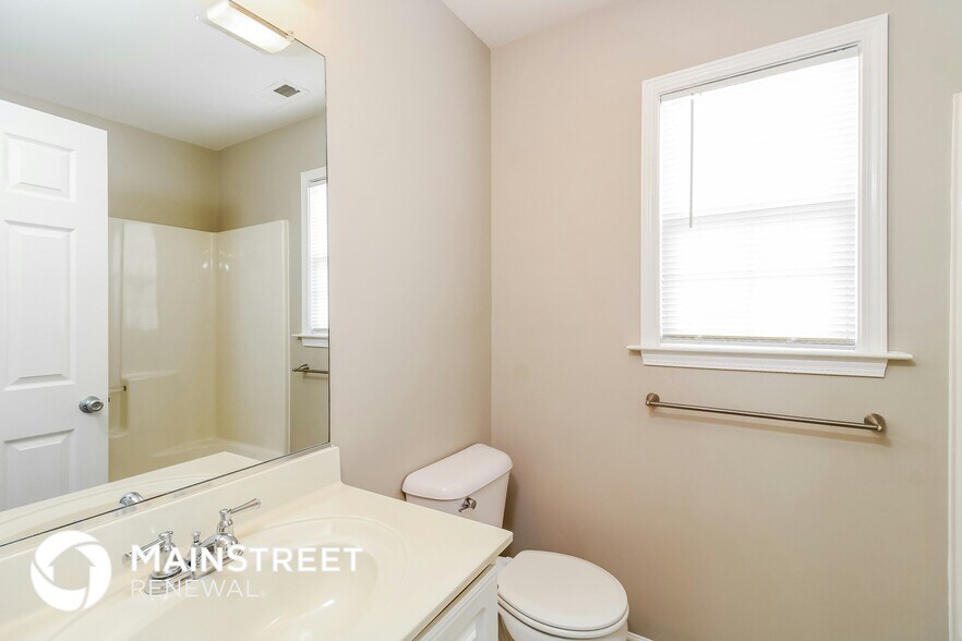 Building Photo - 3385 Tinley Park Dr