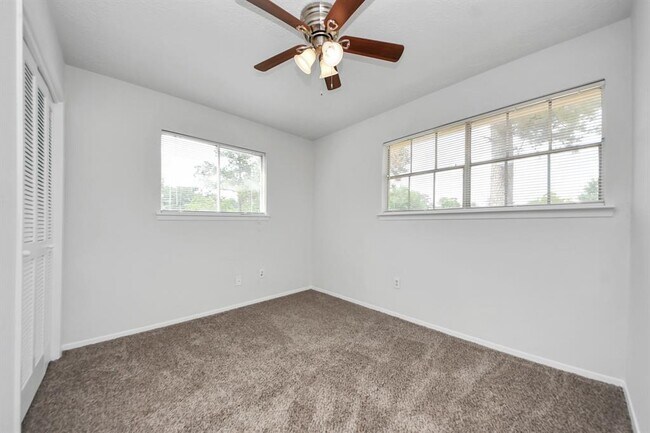 Building Photo - 23702 Wintergate Dr