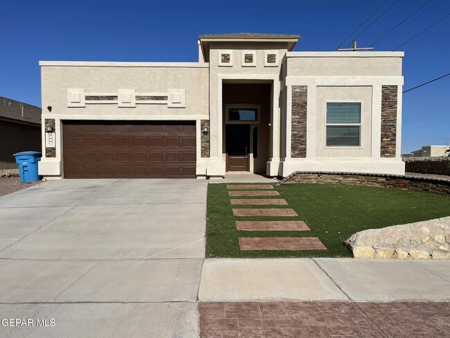 Building Photo - 101 S Manzanita Dr
