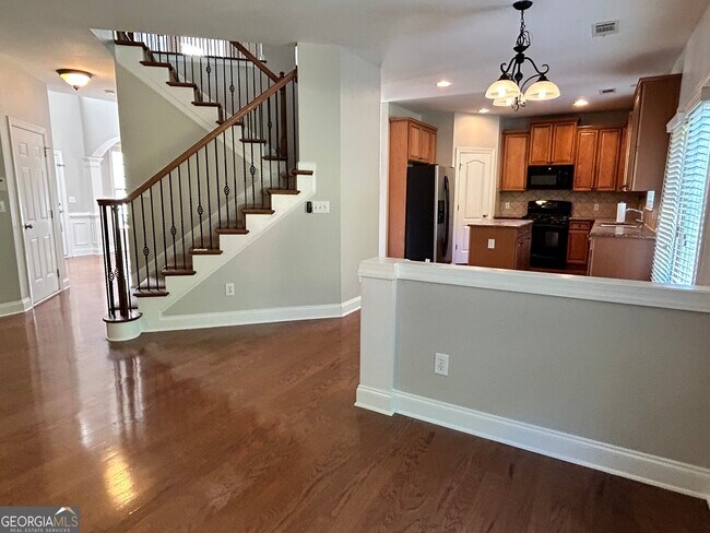 Building Photo - 3640 Dalwood Dr