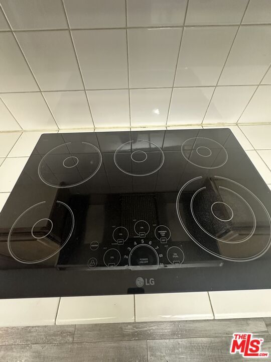 Building Photo - 2122 Century Park Ln