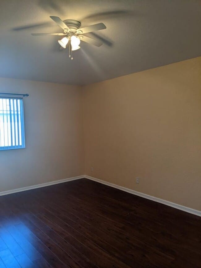 Building Photo - 2226 Oakmont Dr