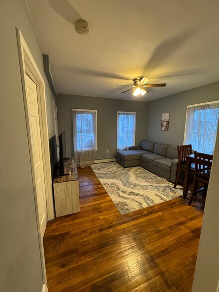 Building Photo - 21 Summer St