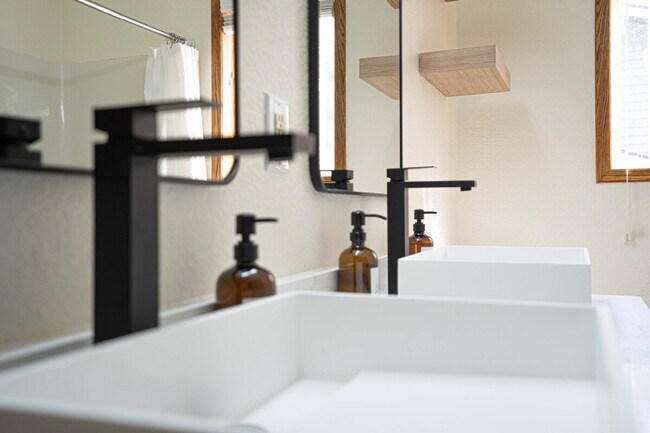 Building Photo - 18301 115th St NE