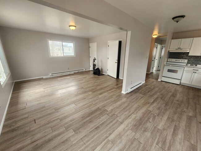 Building Photo - 80th Street Duplex