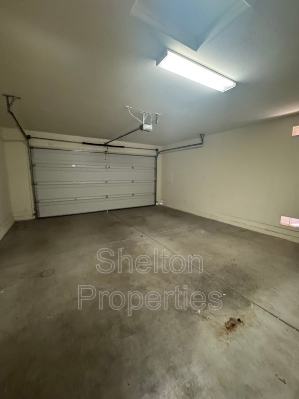 Building Photo - 31644 N 132nd Ave