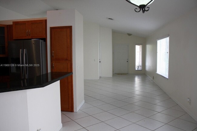 Building Photo - 1084 Golden Cane Dr