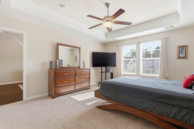 Building Photo - 225 Willow Point Cir