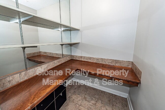 Building Photo - 1441 Arrow Wind Terrace