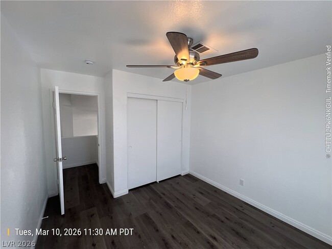 Building Photo - 9321 Mountain Rise Ave