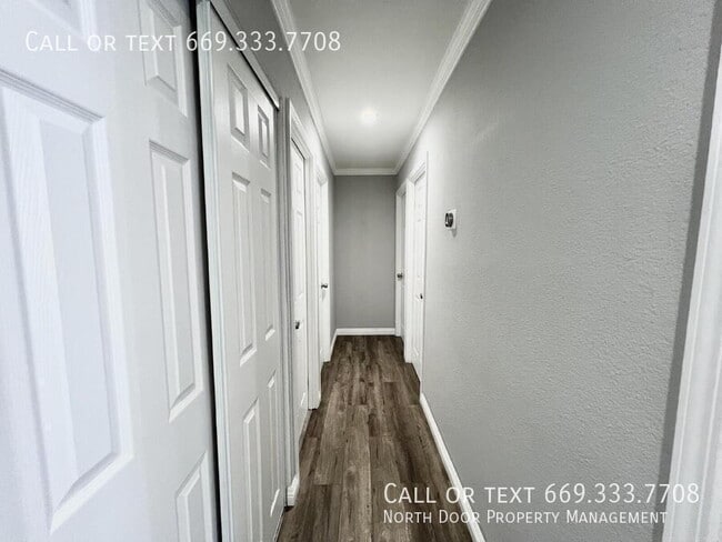 Building Photo - 3197 Bourgeois Way